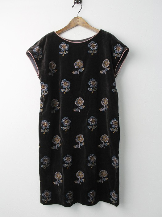 va3470 chum ベルベット刺繍ドレス