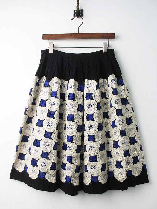 ta5934 Rosas フラワー刺繍フレアスカート